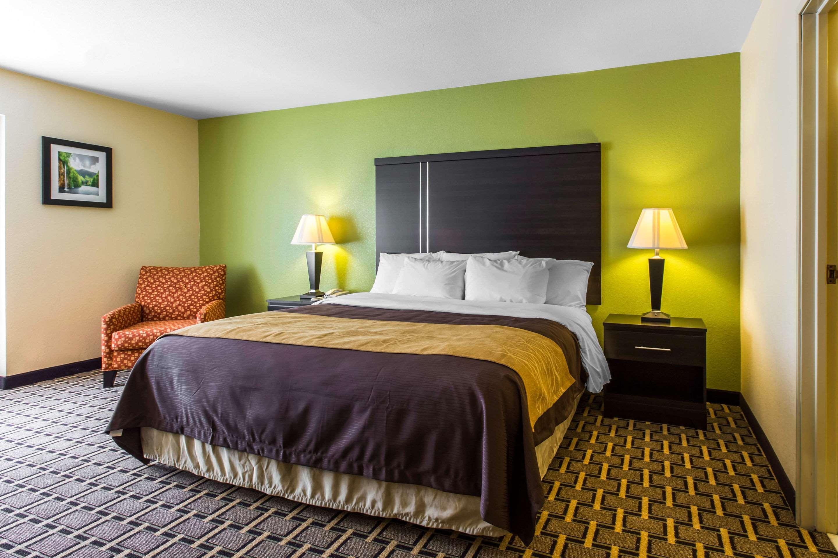 Quality Inn West Of Asheville Кантон Экстерьер фото