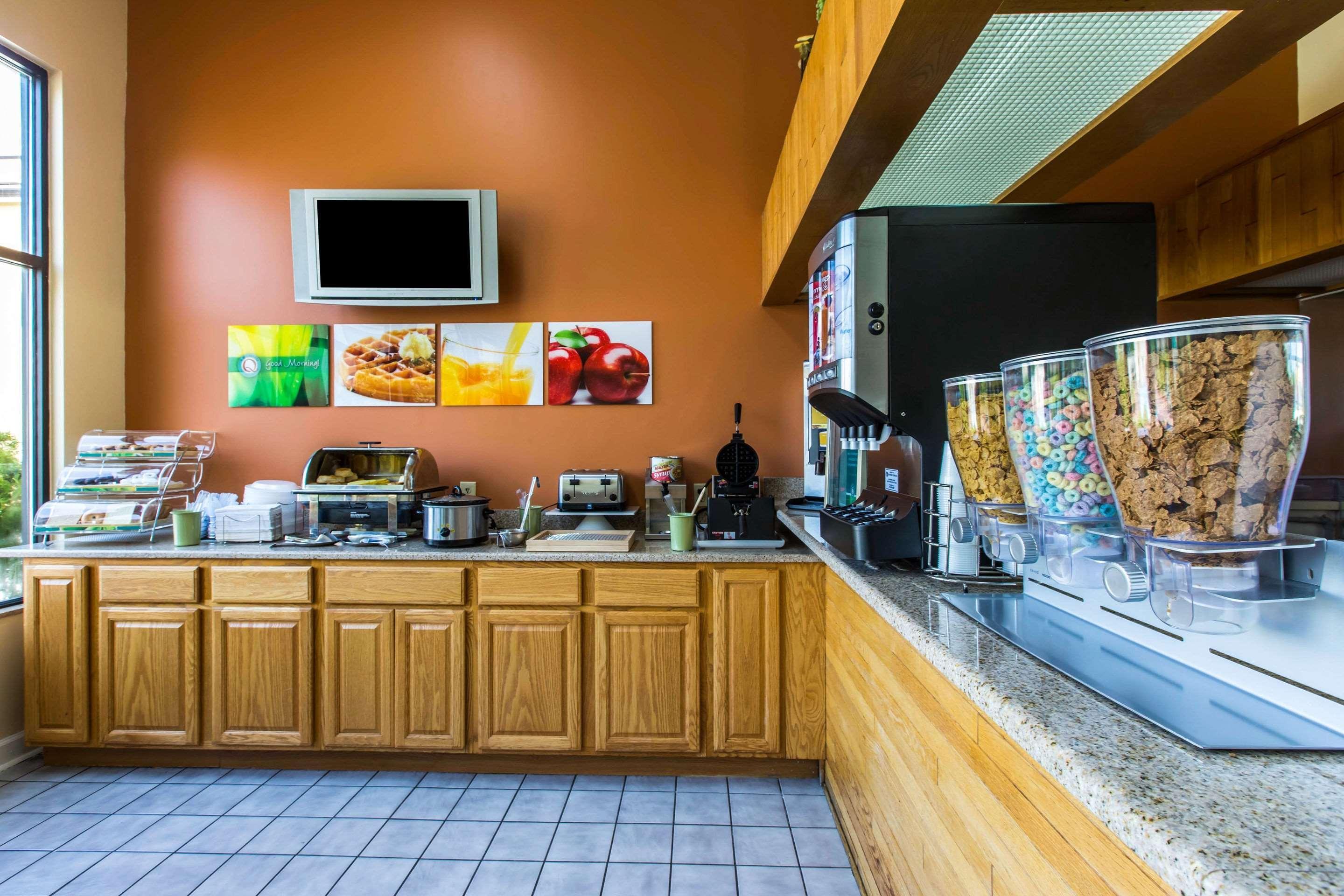 Quality Inn West Of Asheville Кантон Экстерьер фото